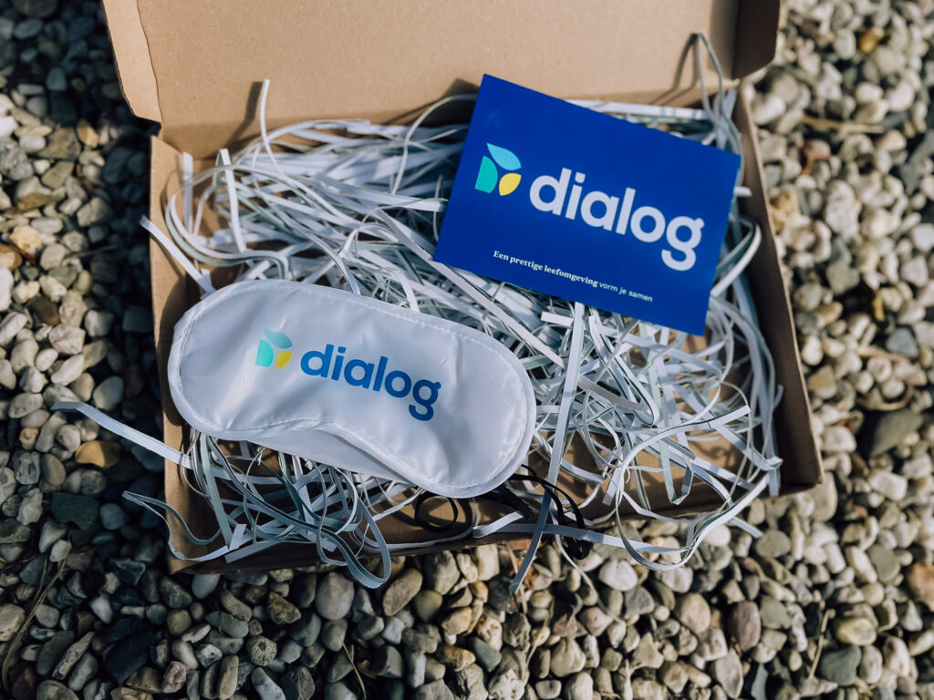 Dialog rebranding relatiegeschenk